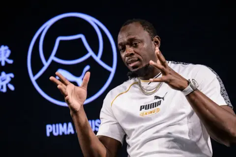 Usain Bolt, legenda sprintu, opowiada o swoim rekordzie.