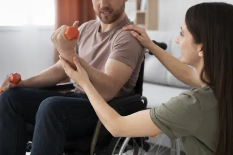 Rehabilitacja po udarze: Ile trwa? Etapy i czynniki sukcesu