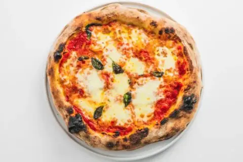 Czy można zamrozić ciasto na pizzę? Oto co musisz wiedzieć!