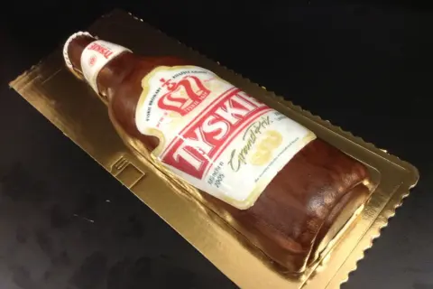 Jak zrobić tort z puszek piwa, który zachwyci Twoich gości?