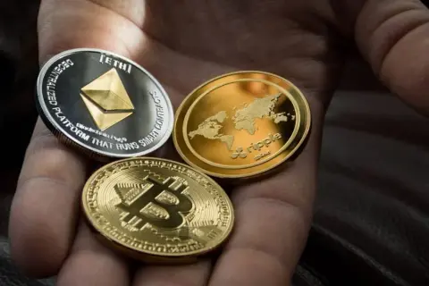 Kryptowaluty w Polsce: Prawne pułapki, które musisz znać przed inwestycją