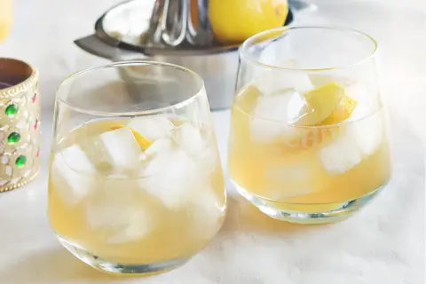 Najlepsze przepisy na drinki z amaretto, które musisz spróbować