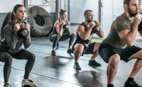 CrossFit: Czy warto? Zalety, wady, koszty i pierwsze kroki