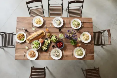Gdzie zjeść w Łowiczu? Odkryj najlepsze restauracje i smaki