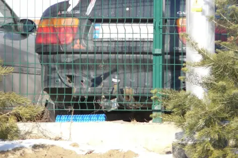 Czy można jeździć bez zderzaka? Sprawdź konsekwencje i przepisy