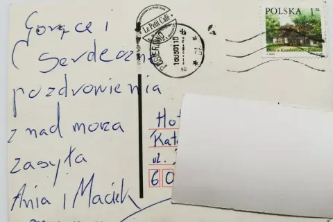 Co napisać na pocztówce z nad morza? Inspiracje dla każdego serca