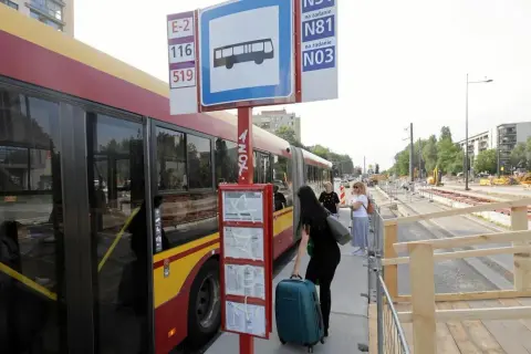 Jak dojechać do Osiedla Teatralnego w Krakowie - najlepsze opcje transportu
