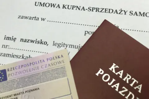 Dokumenty do transakcji: umowa kupna-sprzedaży samochodu, dowód rejestracyjny i karta pojazdu. Jak spisać umowę kupna-sprzedaży samochodu?