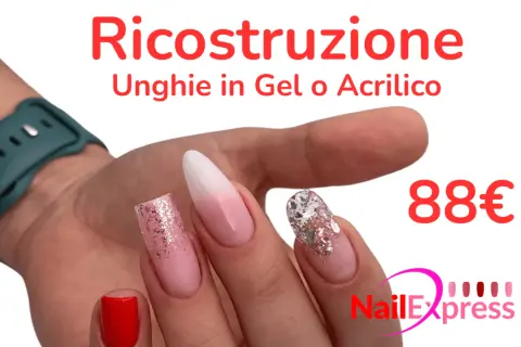 Scopri che forma dare alle unghie con ricostruzione in gel o acrilico. Unghie eleganti e curate, con glitter e sfumature. Prezzo 88€.