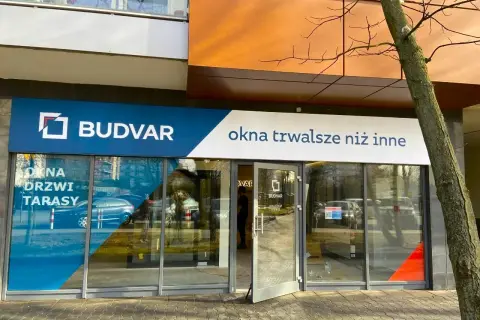 Salon okien i drzwi Budvar w Warszawie.
