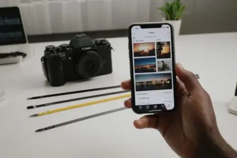 Jak połączyć dwa zdjęcia na iPhone bez problemów i skomplikowanych aplikacji