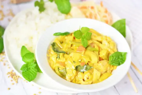 Jakie warzywa do kurczaka curry? Odkryj najlepsze składniki na smak