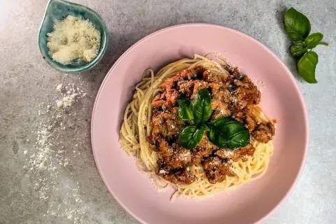 Szybkie i pyszne spaghetti bolognese z Knorr - proste przepisy i składniki