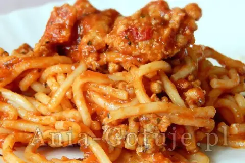 Spaghetti Bolognese Ani Gotuje: Odkryj sekret smaku!