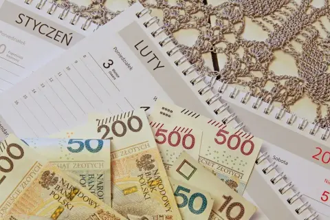 L4 z weekendem czy bez – jak to wpływa na twoje wynagrodzenie?
