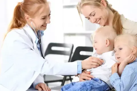 Gdzie z dzieckiem do lekarza w weekend? Szybka pomoc w nagłych wypadkach