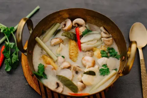 Tom Kha Suppe: Authentisches Rezept & einfache Varianten leicht gemacht