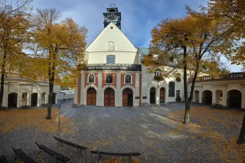 Wieleń sanktuarium: historia, cuda i tajemnice miejsca pielgrzymkowego