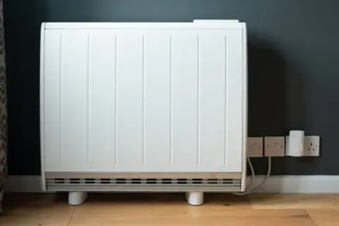 Jakie grzejniki elektryczne do domu drewnianego zapewnią komfort i oszczędności
