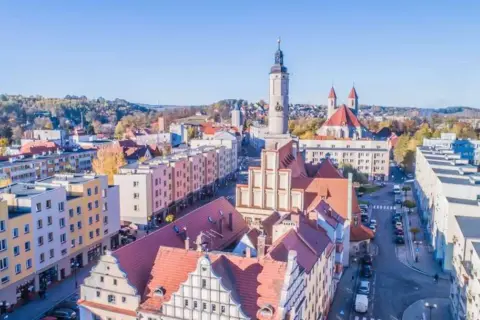 Lwówek Śląski: Atrakcje Perła z Agatów i Polskie Carcassonne