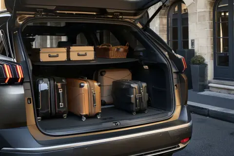 Jaka jest pojemność bagażnika Peugeot 3008? Wymiary i opinie kierowców