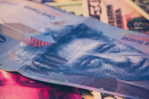 Jakie banki udzielały kredytów we frankach? Sprawdź, zanim będzie za późno