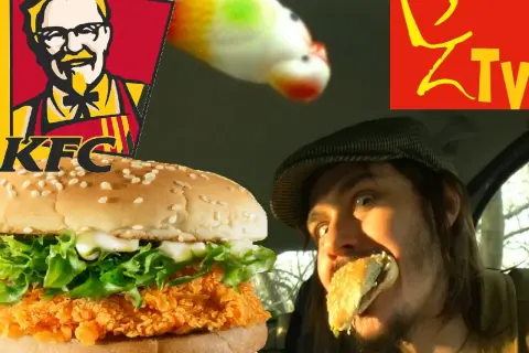 Mężczyzna w czapce z beretem je Zinger KFC. Obok logo KFC i zabawna rybka.