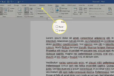 Widok okna programu Word z zaznaczoną opcją "Linijka" w menu "Widok".