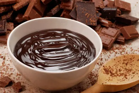 Zwarzony ganache? Spokojnie! 3 metody na aksamitny krem