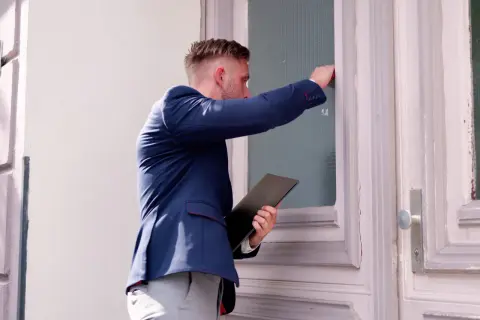 Windykacja co może zrobić? Poznaj swoje prawa i ograniczenia