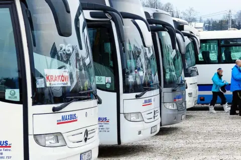 Maks Bus Kraków: Skąd odjeżdża? Limanowa czy Zakopane?