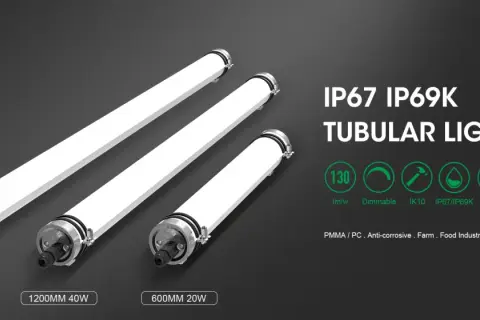 Trois tubes lumineux IP67 IP69K, parfaits pour l'industrie alimentaire. Le signification IP69K garantit une protection contre les jets d'eau à haute pression et température.