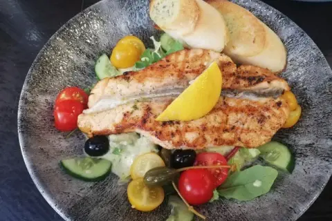Kudowa-Zdrój: Gdzie zjeść? Sprawdzone restauracje i lokalne smaki