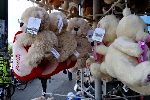 Co warto kupić w Berlinie: unikalne pamiątki, które zachwycą