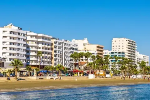 Larnaka: Kompletny przewodnik po atrakcjach i praktycznych wskazówkach