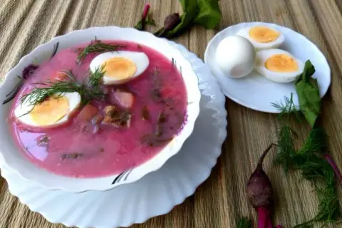 Jak ugotować zupę botwinkę - prosty przepis na smaczną zupę