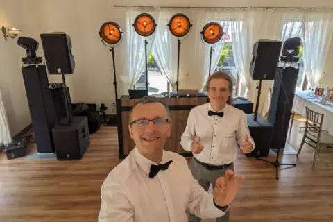 O co pytać DJ-a weselnego, aby uniknąć rozczarowań na imprezie