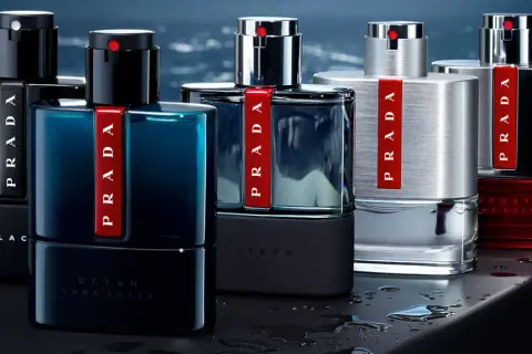 Kolekcja męskich perfum Prada Luna Rossa: Ocean, Carbon, Black i Sport. Eleganckie flakony z czerwonym akcentem.