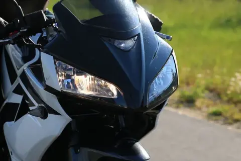 Moc Honda CBR 125: Ile KM, V-max i która generacja najlepsza?
