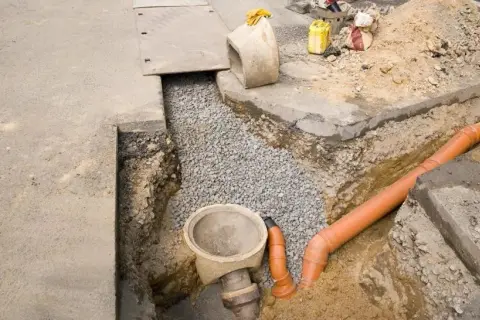 Jaką frakcję żwiru do drenażu wybrać, aby uniknąć problemów?