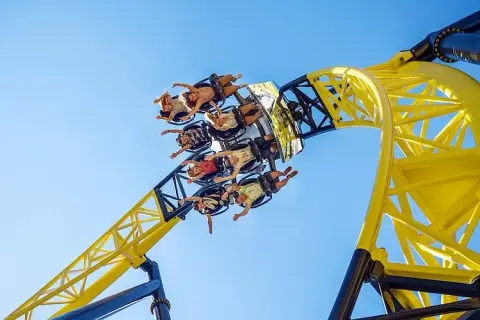 Walibi Holland Attraktionen: Nervenkitzel & Familienspaß 2025