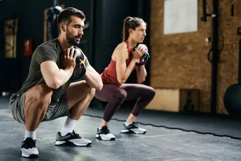 Czy CrossFit jest zdrowy? Mity, fakty i bezpieczeństwo treningu