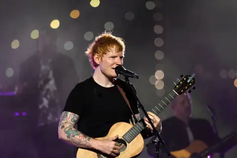 Ile kosztuje bilet na koncert Ed Sheeran? Ceny, opłaty i szczegóły