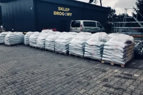 Ile kosztuje tona asfaltu? Sprawdź aktualne ceny i oszczędź na zakupie