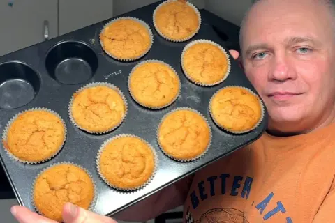 Babeczki bez zakalca? Sprawdź czas i temperaturę pieczenia!