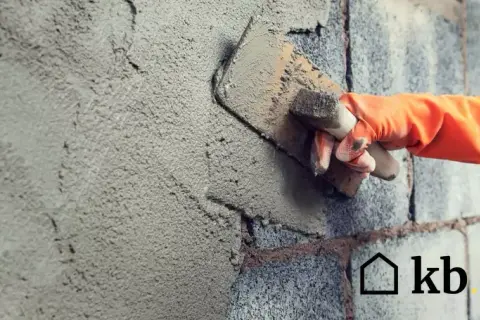 Ile łopat cementu w worku 25 kg? Liczymy i mieszamy beton!