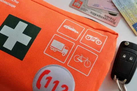Czy apteczka samochodowa ma termin ważności? Uniknij niebezpieczeństwa!