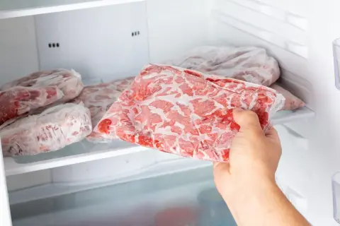 Rozmrożone, ugotowane mięso? Mroź ponownie bezpiecznie!