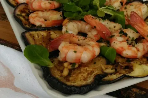 Gamberi e Melanzane: Ricetta Secondo Piatto Facile e Gustoso