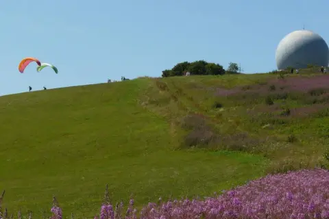 Wasserkuppe: Hessens höchster Berg Ihr Guide für Abenteuer & Ausflug